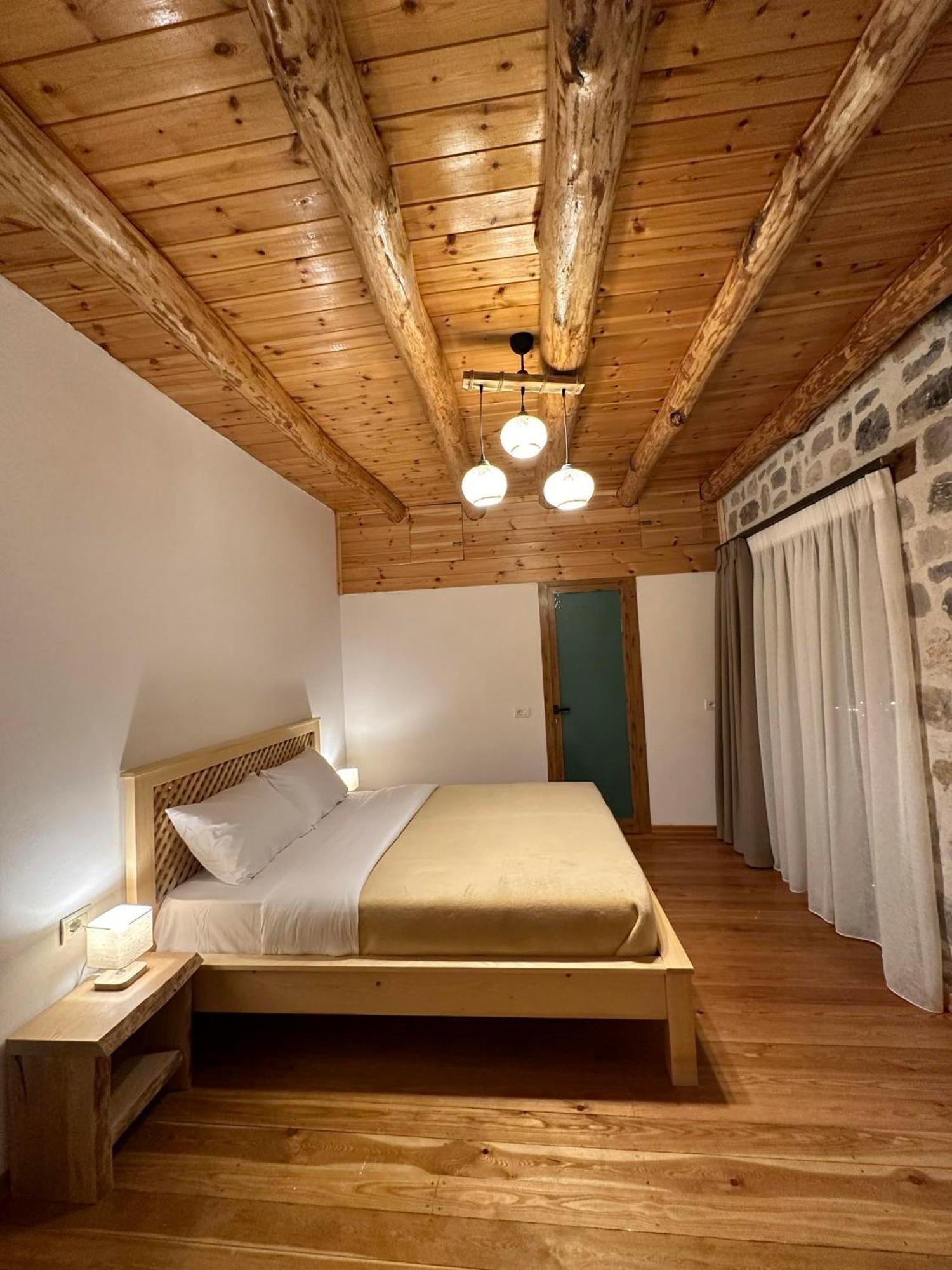 טת Valter & Drita'S Guesthouse מראה חיצוני תמונה