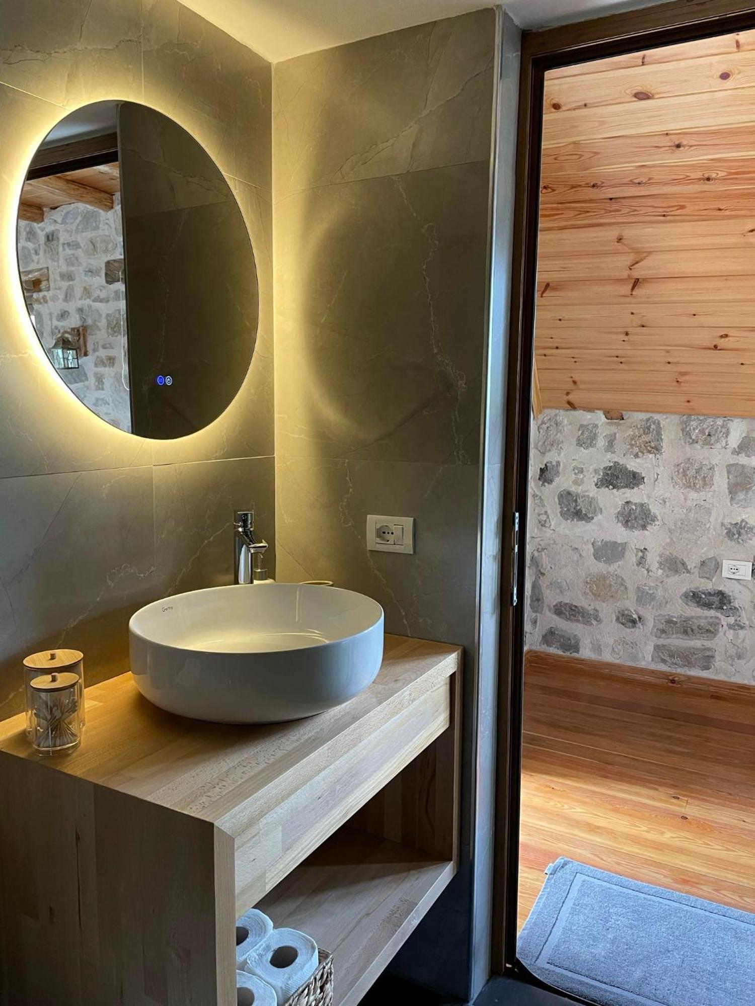 טת Valter & Drita'S Guesthouse מראה חיצוני תמונה